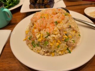 #鼎泰豐
住んでてもよく食べた。
阿嬤が鼎泰豐好き。
子供にも優しい。
お皿はもちろん、✂️を洗うようにお湯も用意してくれた。

#子連れ台湾 #台湾観光 #台北グルメ #台北美食 #台北必吃 #台湾料理 #永康街美食 #taipeifood #taipeitravels #taiwanfood #小籠包 #子連れ台湾 #子連れ海外旅行
